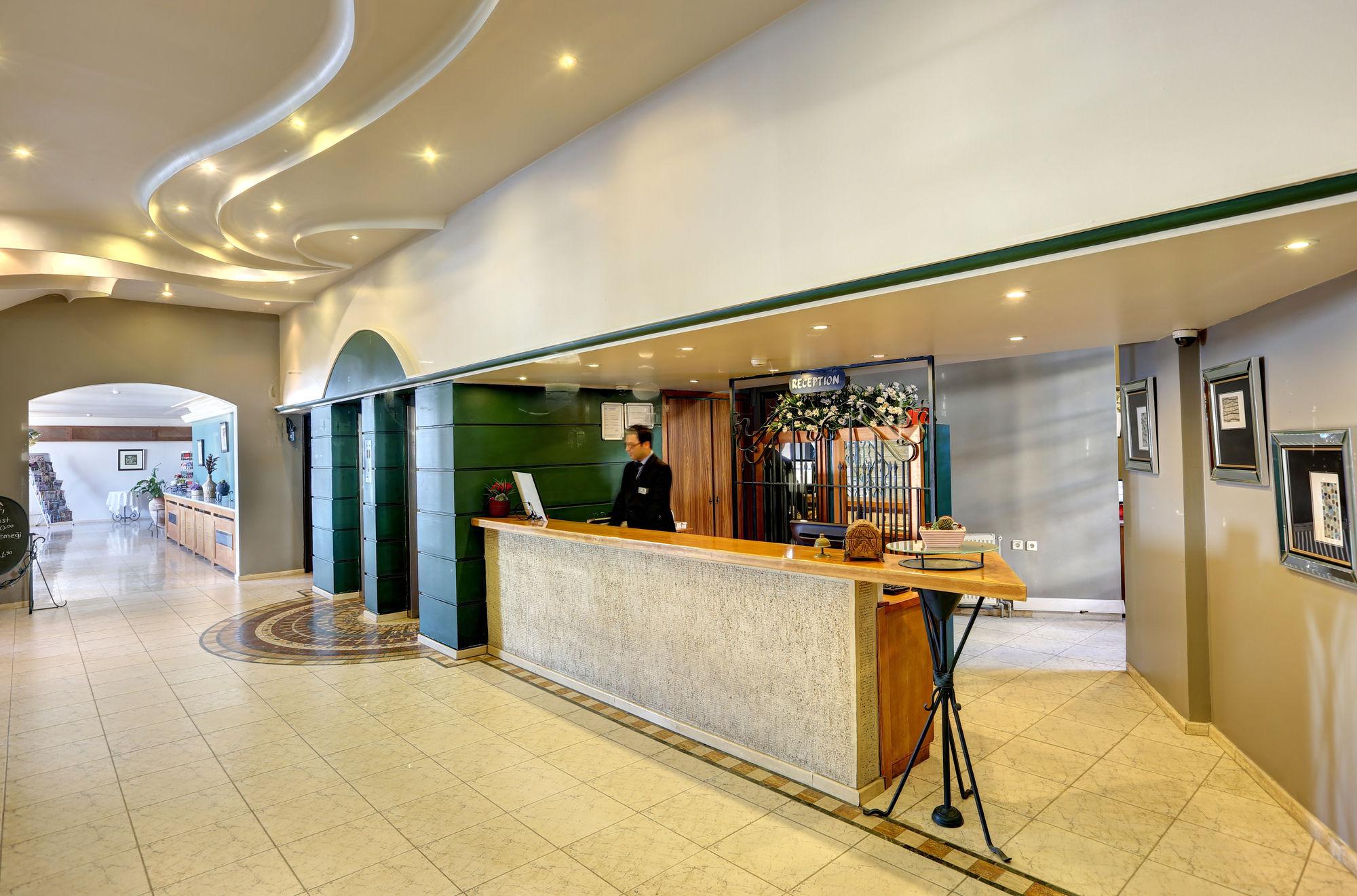 Suhan Seaport Hotel Кушадасы Экстерьер фото