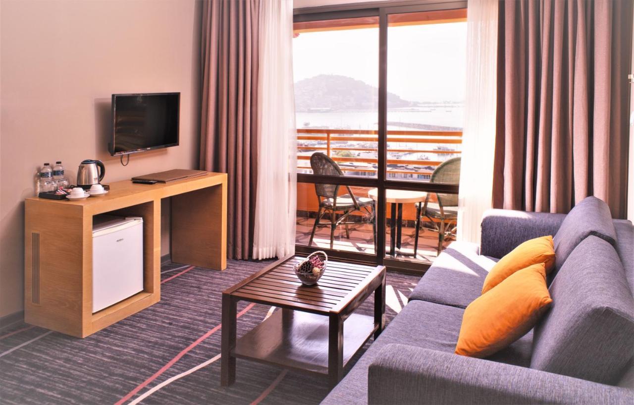 Suhan Seaport Hotel Кушадасы Экстерьер фото