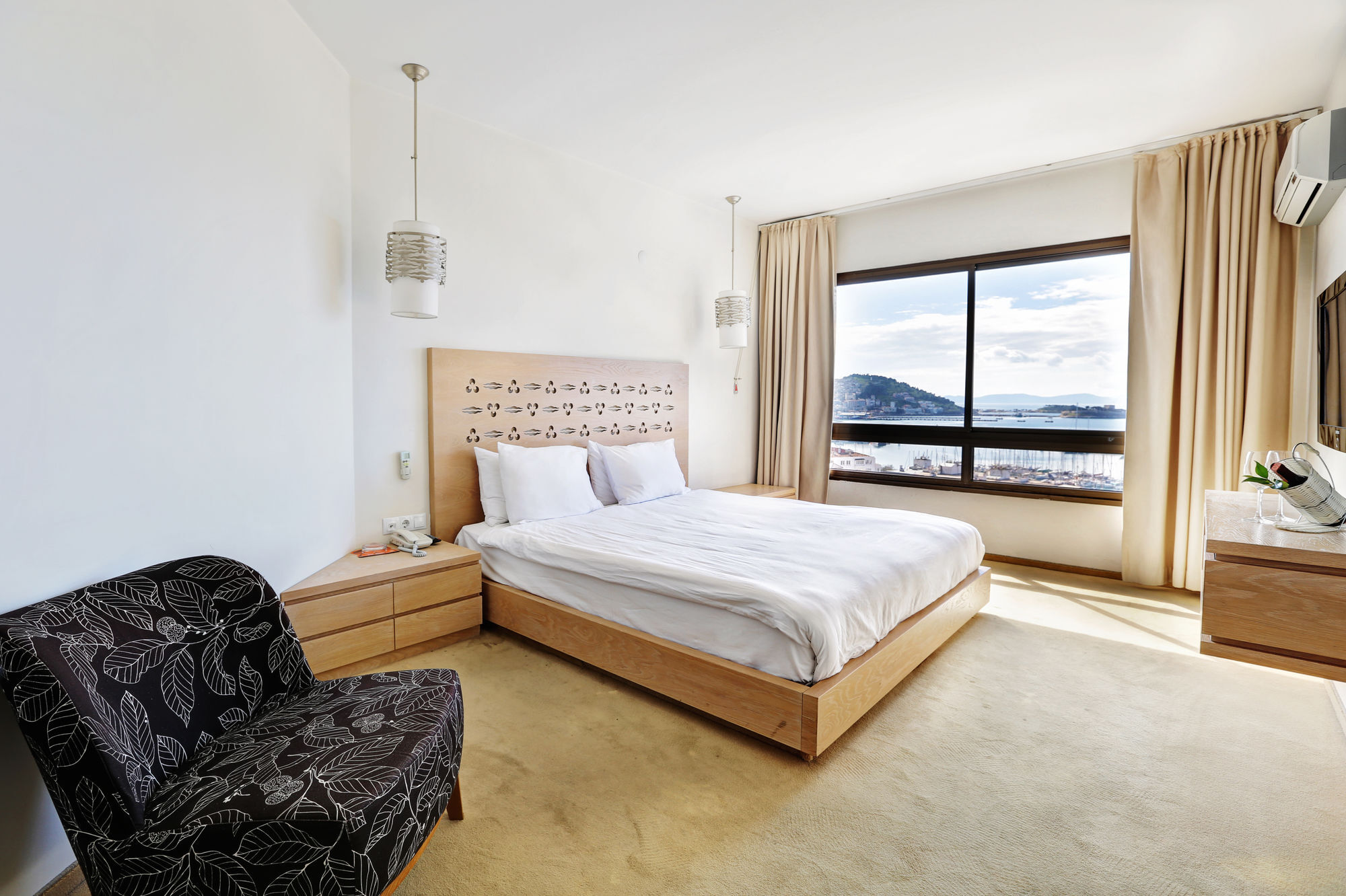 Suhan Seaport Hotel Кушадасы Экстерьер фото