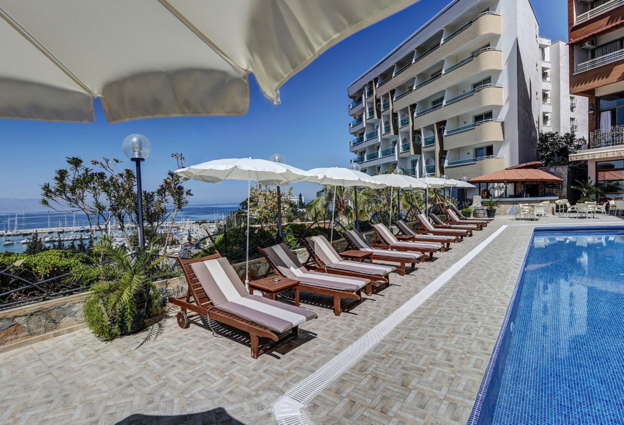 Suhan Seaport Hotel Кушадасы Экстерьер фото